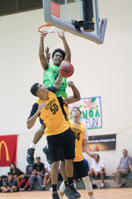 2015 College Summer League basketball at Manoa Valley District Park, Honolulu, HI on July 21 2015. Photo: Brandon Flores.